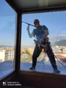 Bursa cam temizliği uzmanı