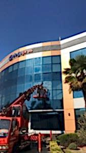 Bursa vinçli cam temizliği