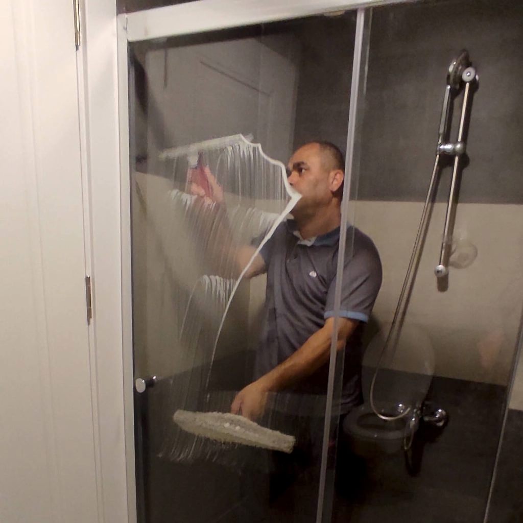 Bursa cam temizliği uzmanı