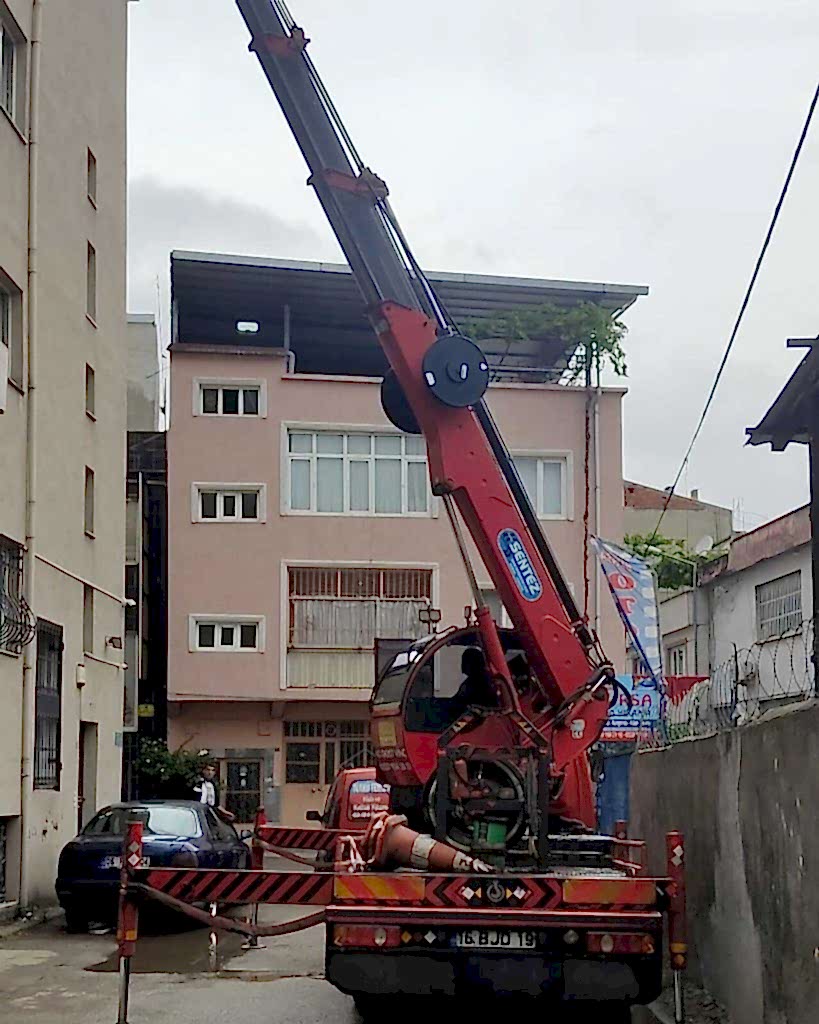 Bursa vinçli cam temizliği